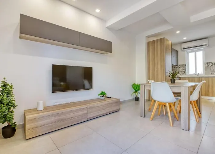 Fiftynine Comfortable Near Valletta * Floriana