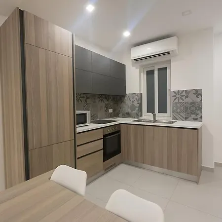 Appartement Bright 4Th Floor Apartment With Balcony, Steps From Valletta *