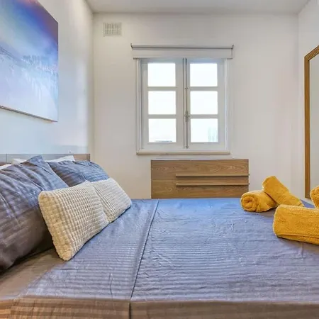 Appartement Bright 4Th Floor Apartment With Balcony, Steps From Valletta *